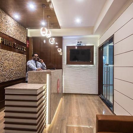 Oyo 9328 Empire Suite Nova Bombaim Exterior foto